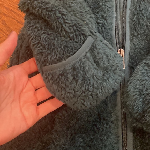 North Face Baby Bear Unisex one piece - Picture 2 of 8